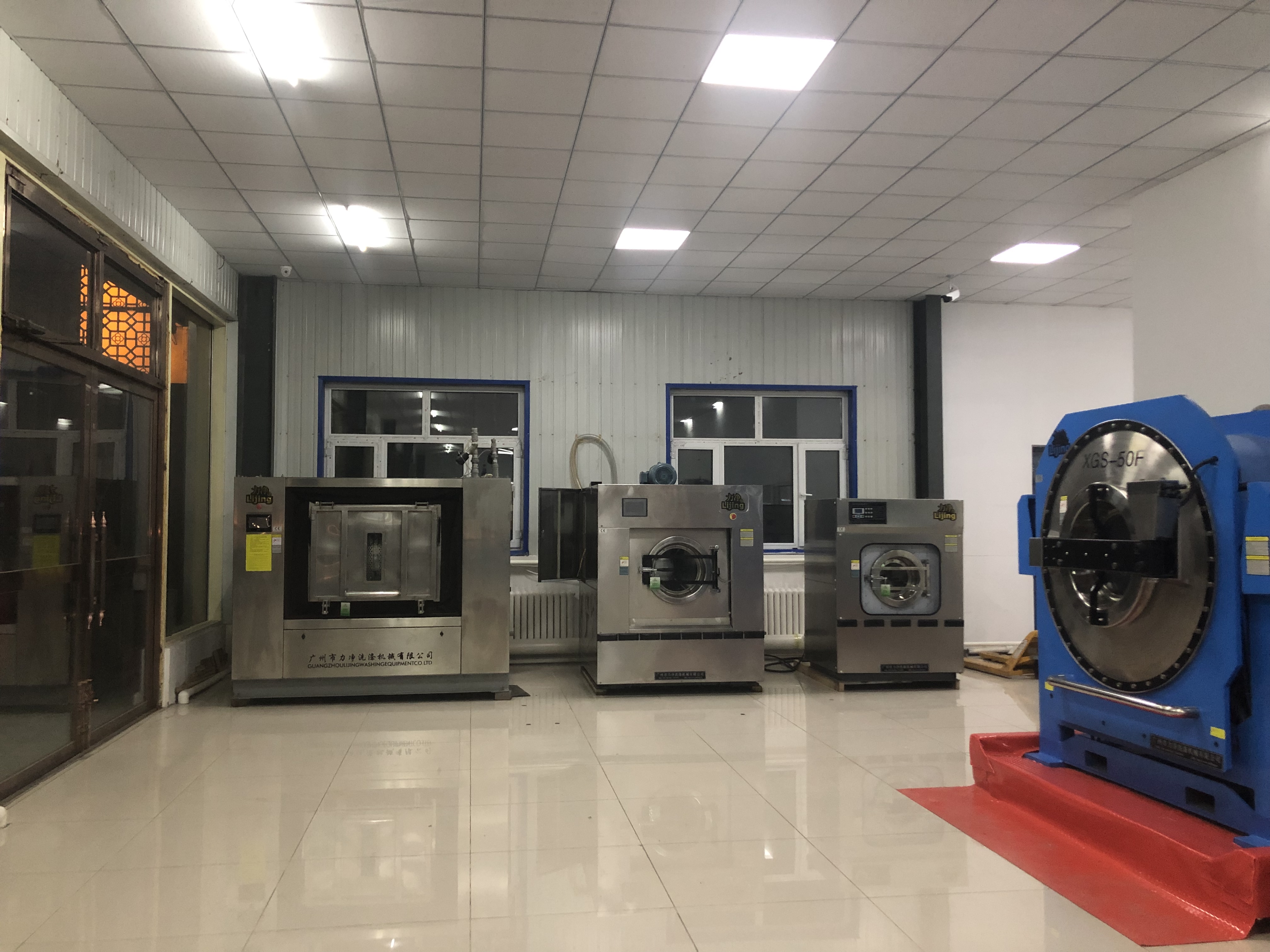 ˮϴ�C(j��)�O(sh��)������X(qi��n)һ�_(t��i)���ѻ؏�(f��)